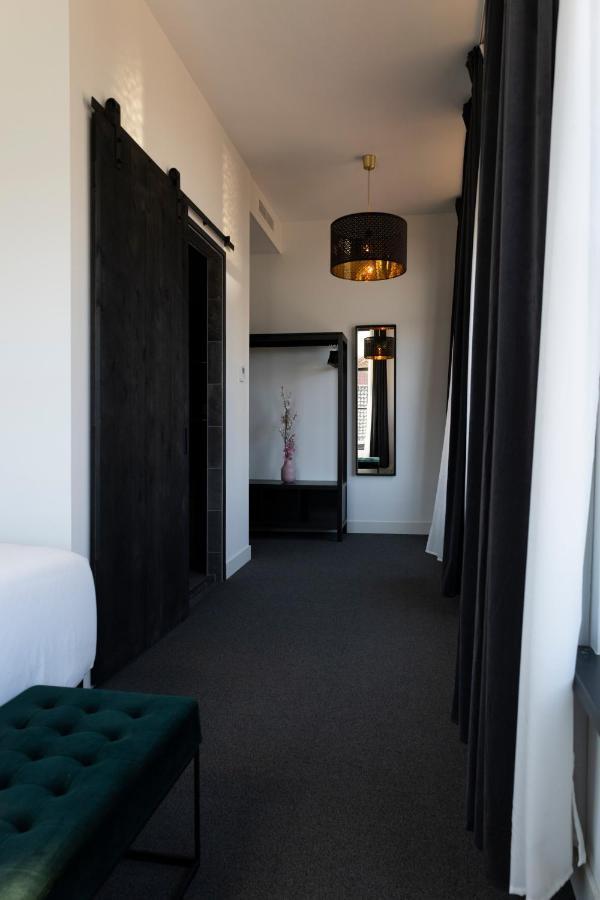 Hotel En Stadscafe De Dam L Hotel Монніккендам Екстер'єр фото